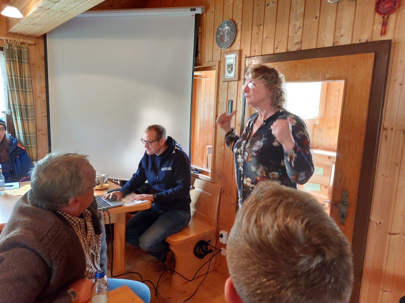 Vortrag von Georg Raab über Bienenkrankheiten