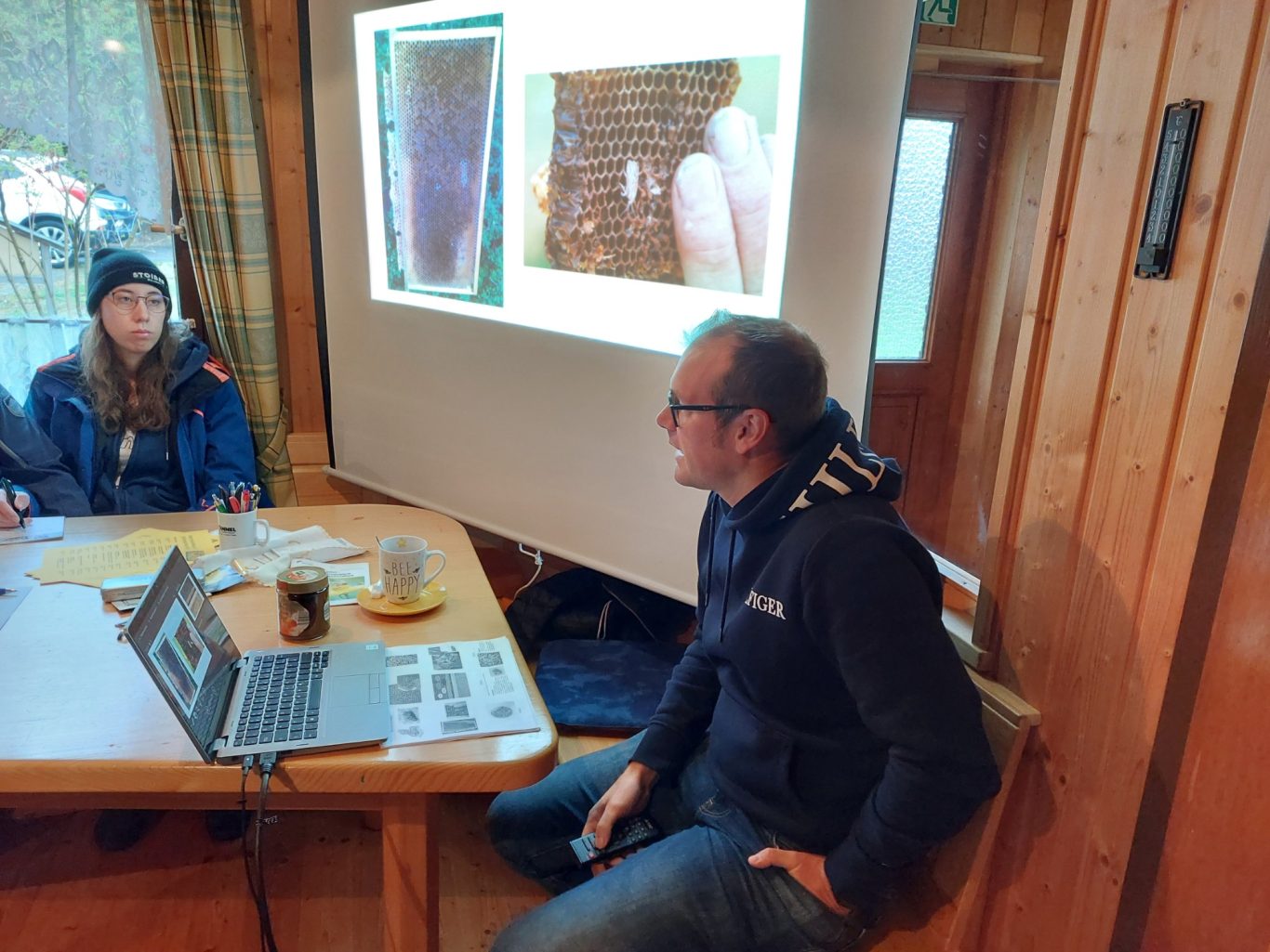 Vortrag von Georg Raab über Bienenkrankheiten
